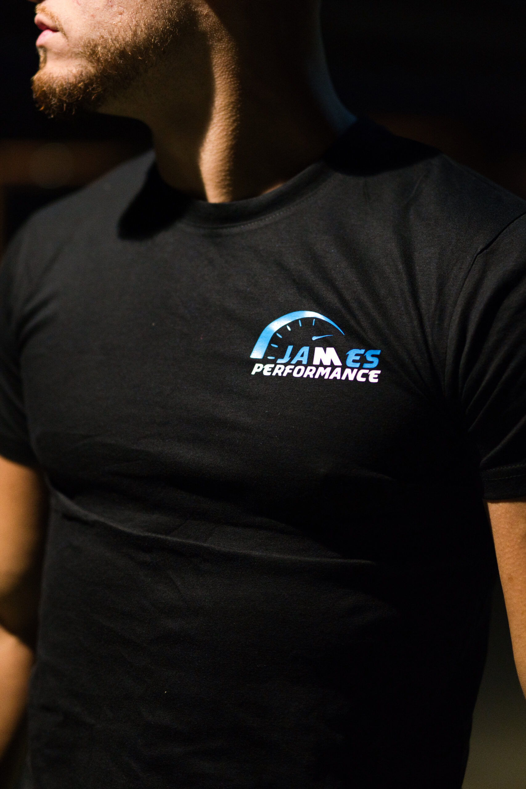 T-Shirt James Performance Bleu avant